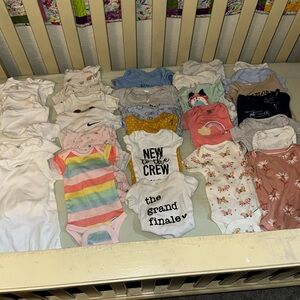 31 Short sleeve Onesies